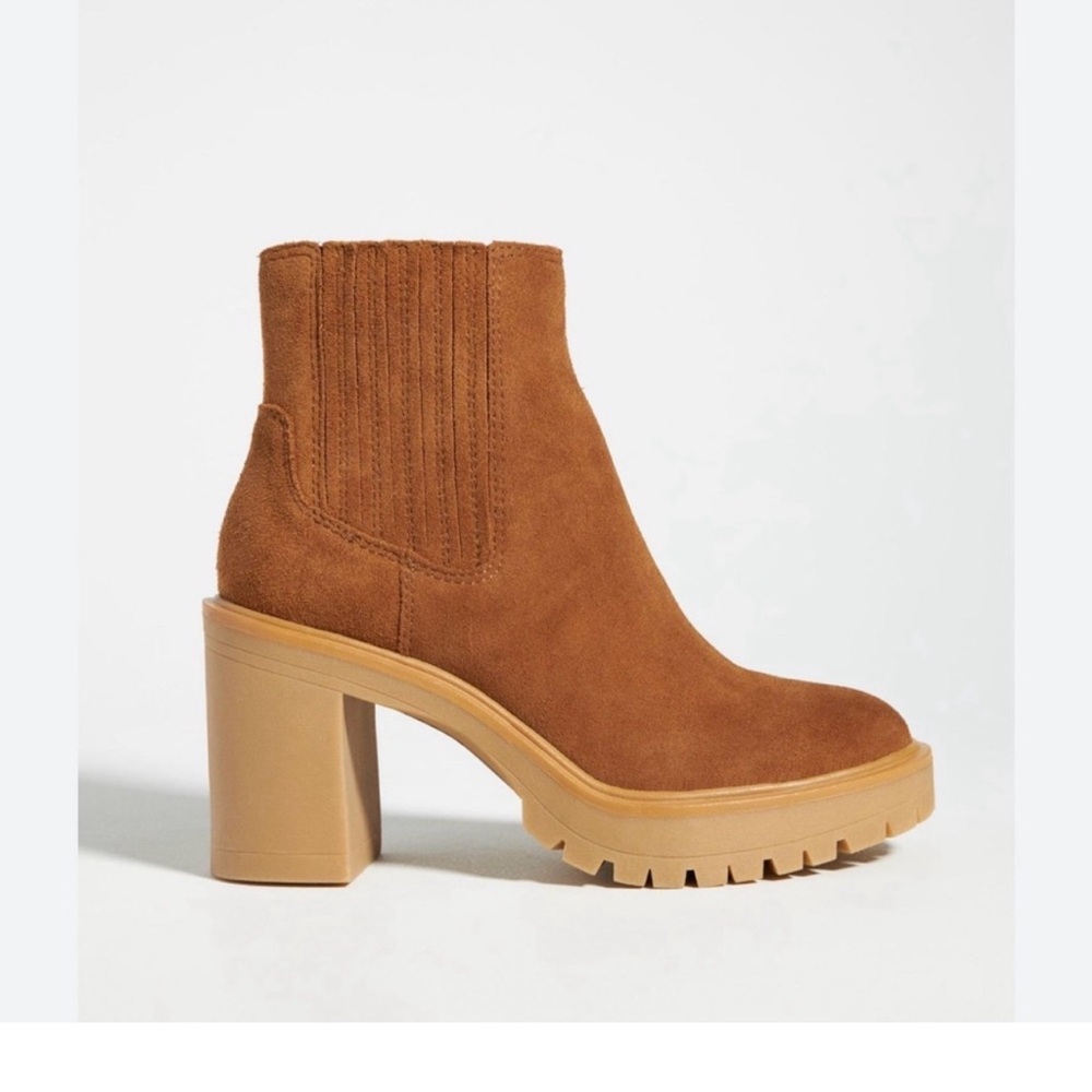 NWOT DOLCE VITA Tan Suede Ankle Boots